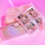 HUDABEAUTY_Rose_Quartz_Eyeshadow_Palette.jpg