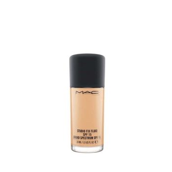 MAC NC30 Studio Fix Fluid SPF15