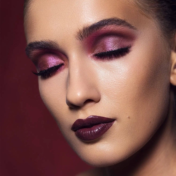 natash_adenona_lila_eyeshadow_palette_Usage.jpg blank