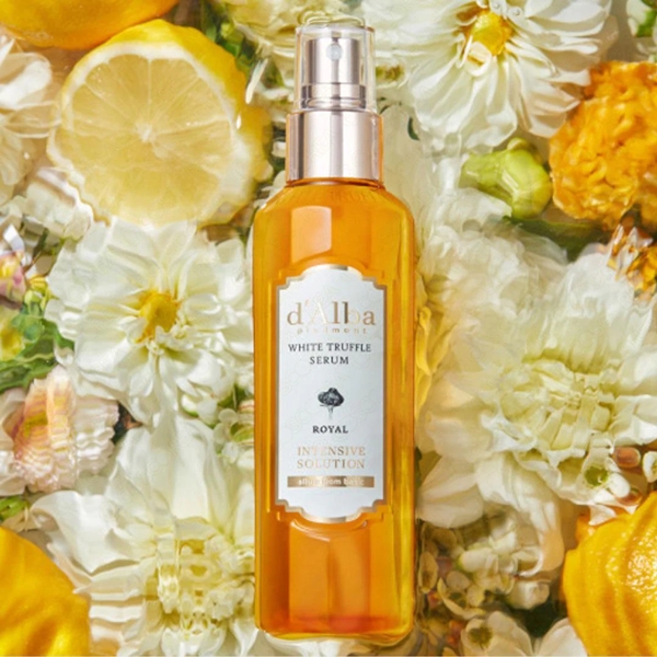 D_ALBA_Piedmont_White_Truffle_Serum_Royal_Intensive_Solution_Use blank