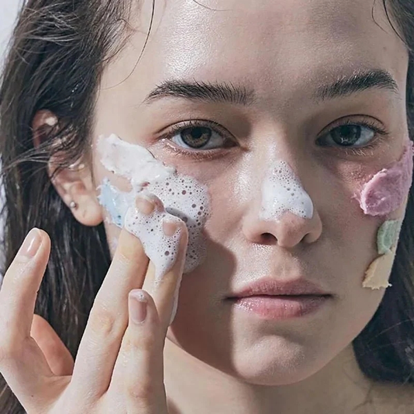 ARENCIA_Fresh_Royal_Rosehip_Cleanser_texture_Apply blank