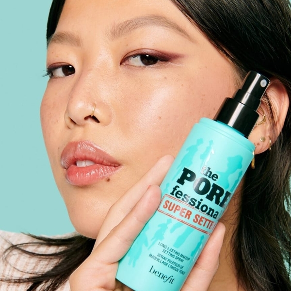 Benefit_The_POREfessional_Super_Setter_Usger blank