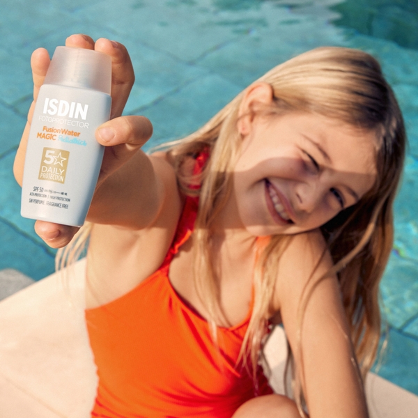 Fotoprotector_Fusion_Water_Magic_Pediatrics_SPF50_use blank