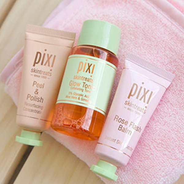 PIXI_Skintreats_Fast_Flash_Facial_use blank