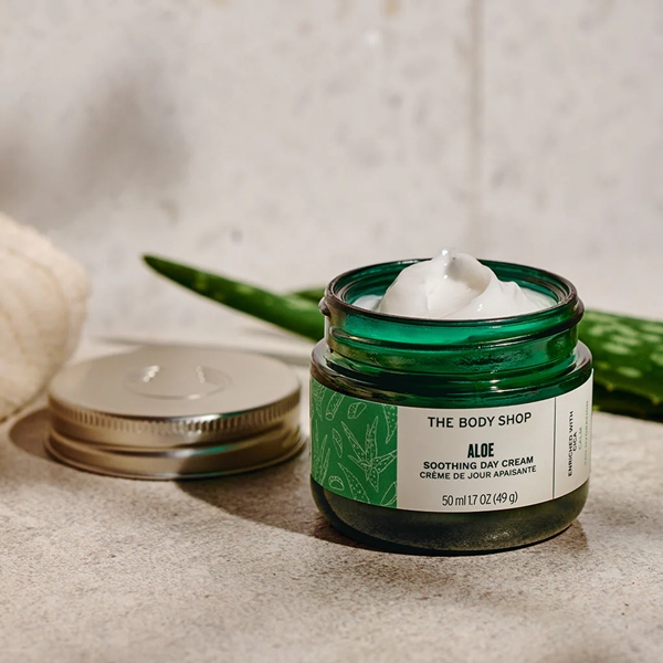THE_BODY_SHOP_Aloe_Soothing_Day_Cream_50ml blank