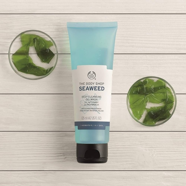 THE_BODY_SHOP_Seaweed_Deep_Cleansing_Gel_Wash_Usage blank