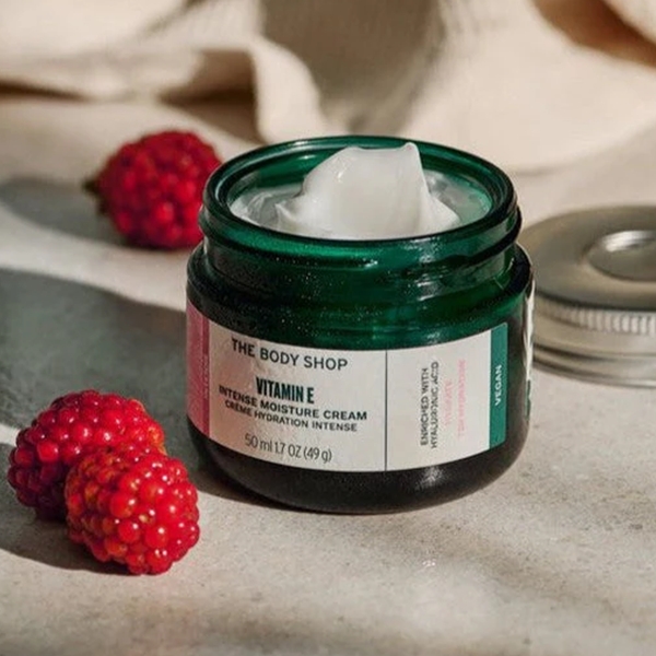 THE_BODY_SHOP_Vitamin_E_Intense_Moisture_Cream_50ml blank