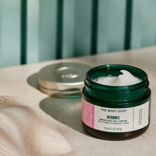 THE_BODY_SHOP_Vitamin_E_Moisture_Gel_Cream_50ml blank